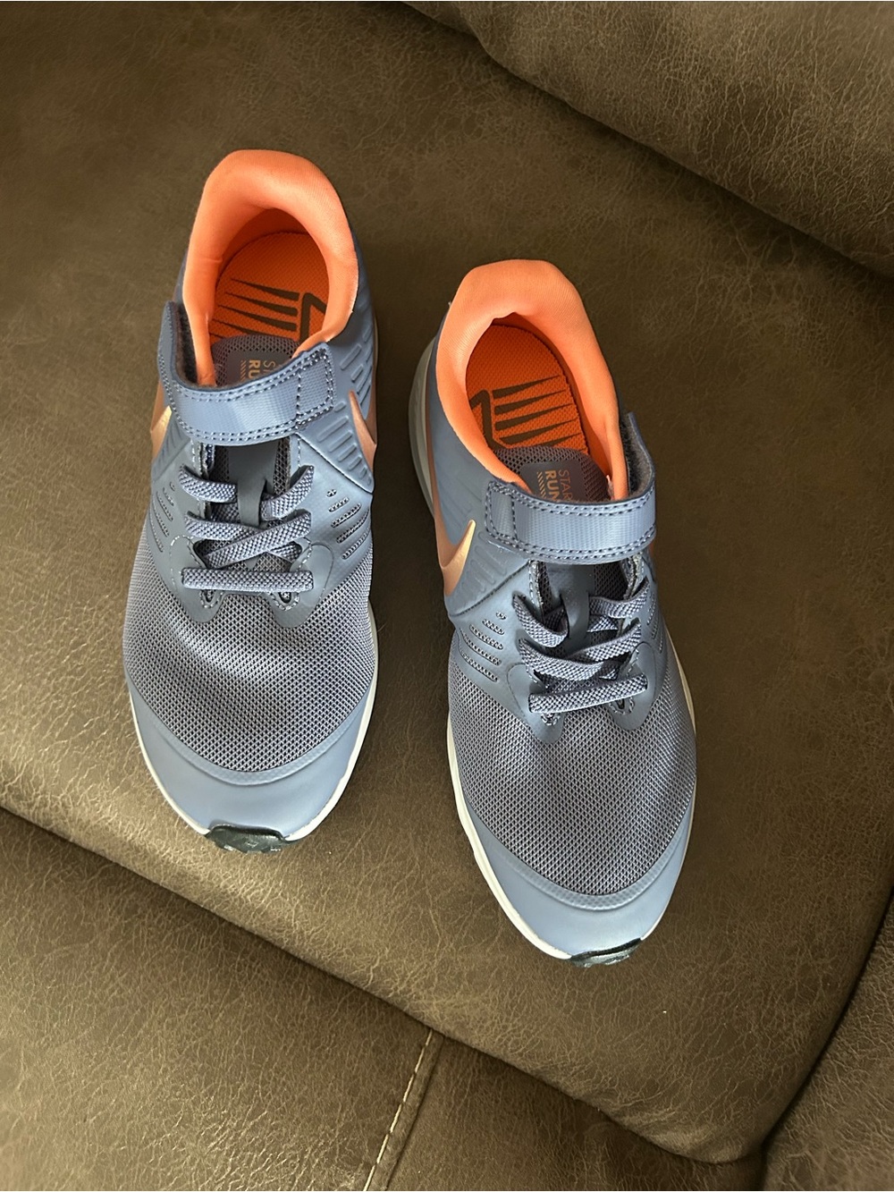 Nike star runner Kids Athletic Sneakers in Blue with Orange Lining